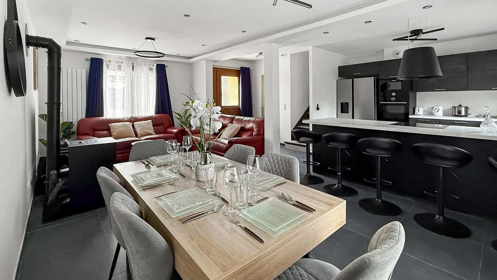 Maison Spacieuse Avec Jardin Et Parking Prive Moussy-le-Neuf