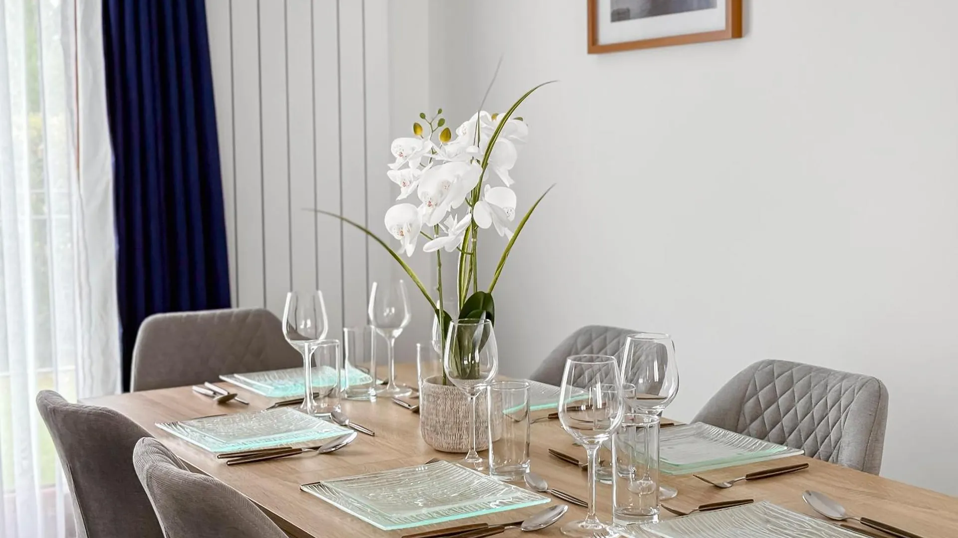 Maison Spacieuse Avec Jardin Et Parking Prive Moussy-le-Neuf 0*,
