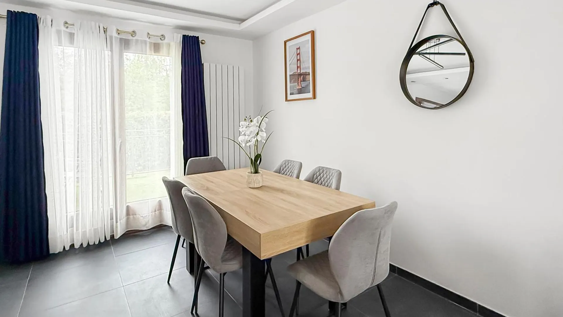Maison Spacieuse Avec Jardin Et Parking Prive Moussy-le-Neuf Сasa de vacaciones