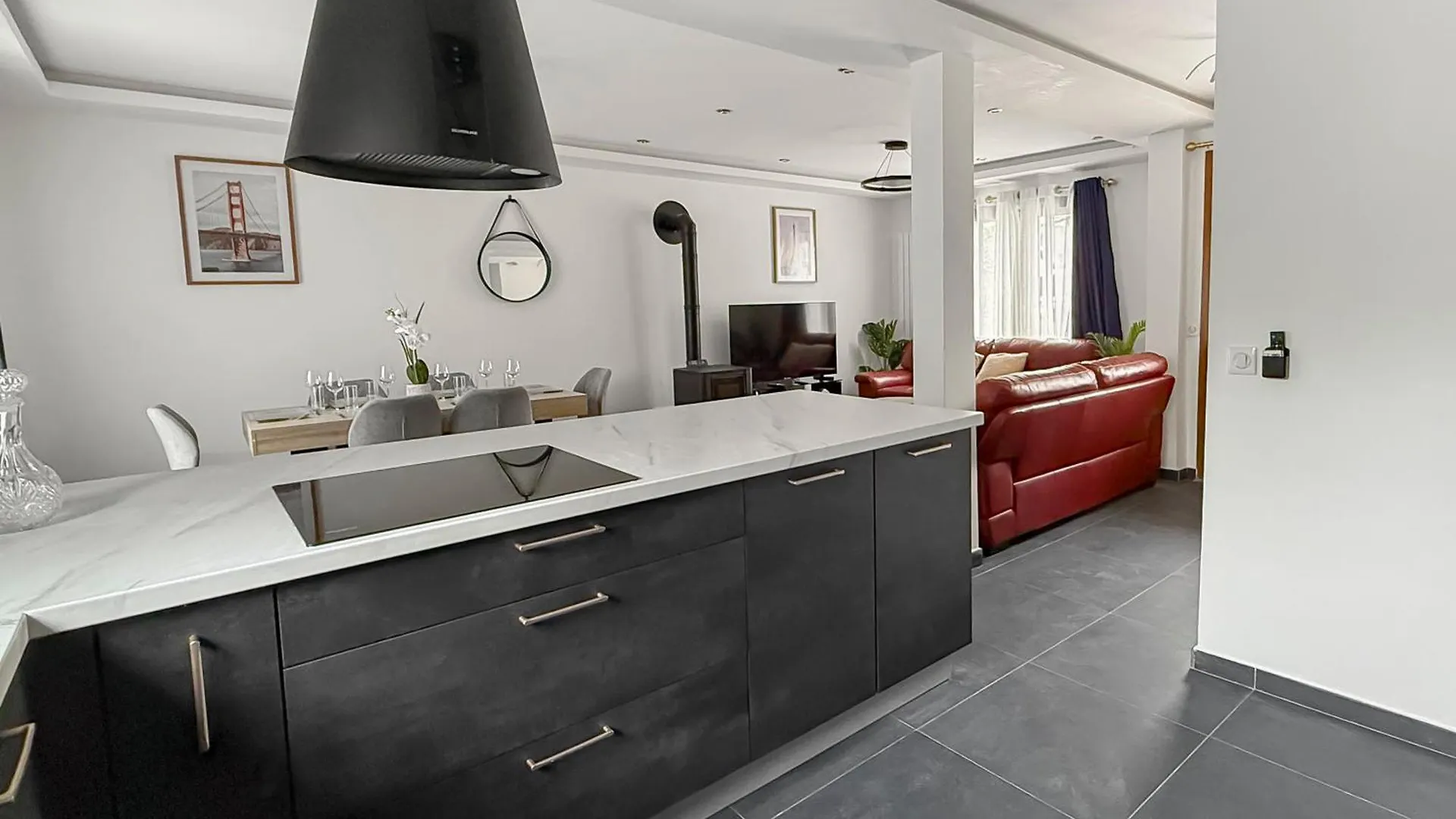 Maison Spacieuse Avec Jardin Et Parking Prive Moussy-le-Neuf