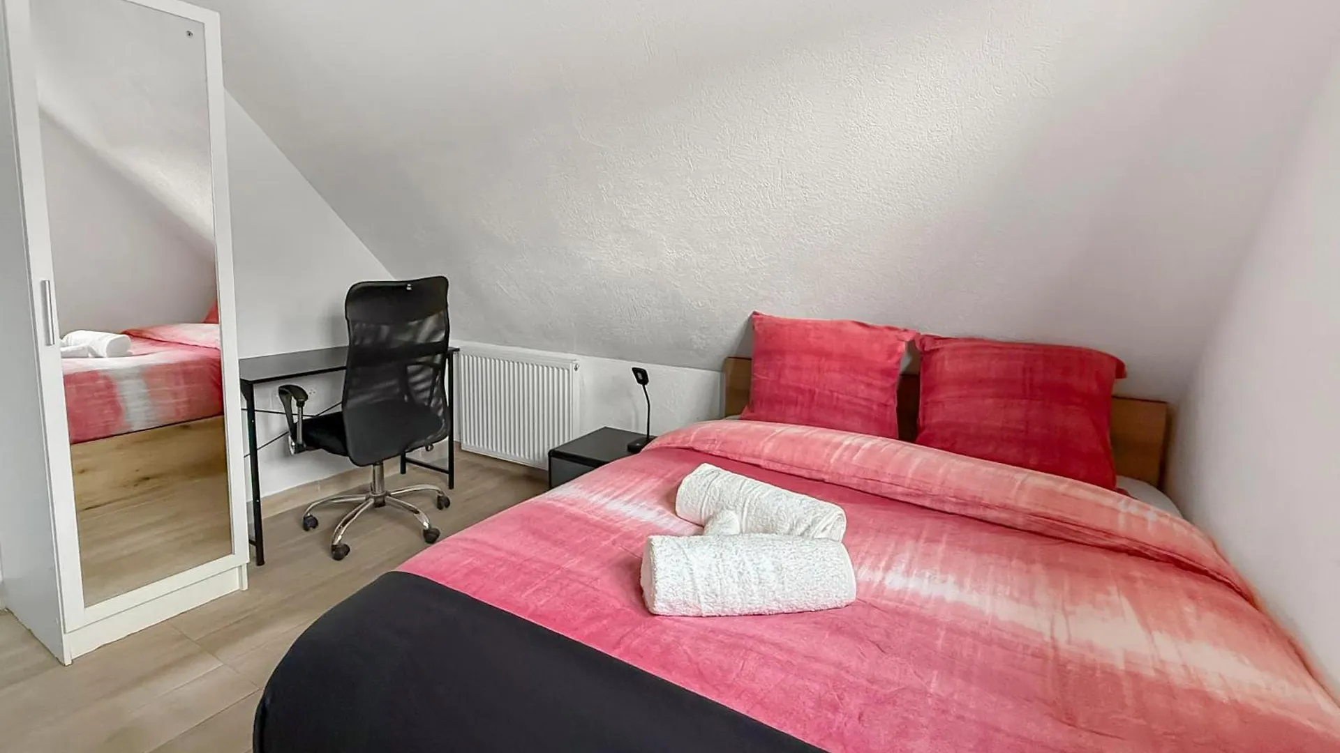 Maison Spacieuse Avec Jardin Et Parking Prive Moussy-le-Neuf France