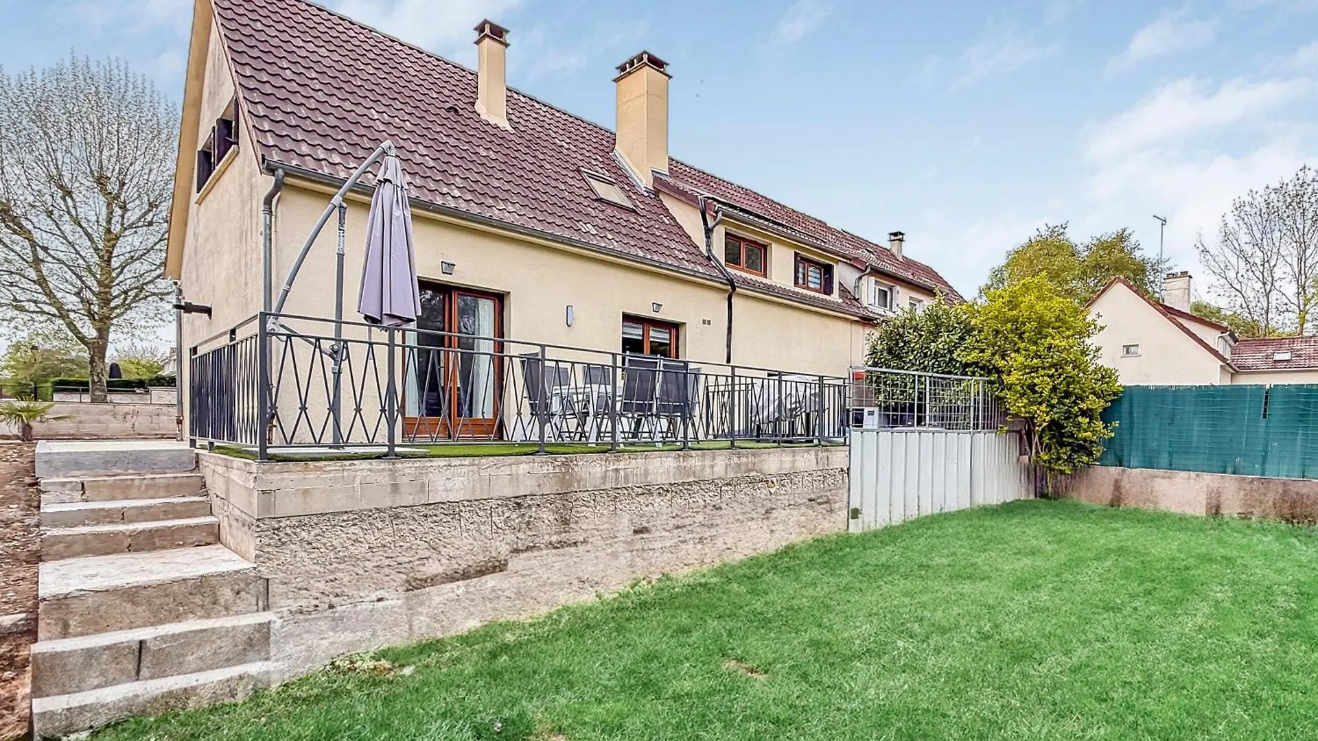 Maison Spacieuse Avec Jardin Et Parking Prive Moussy-le-Neuf Holiday home